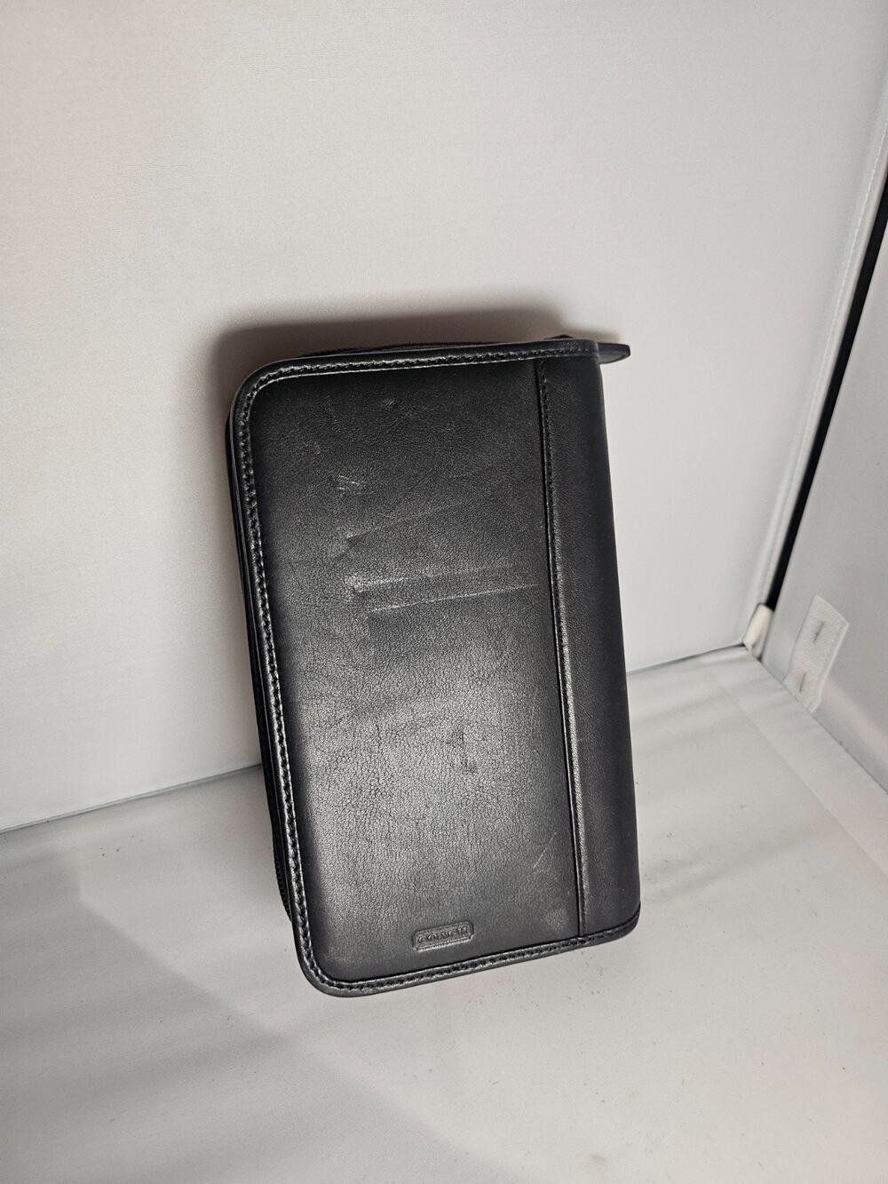 Rare Vintage Beautiful Black Coach Leather Organizer Zip Around Daily Planner